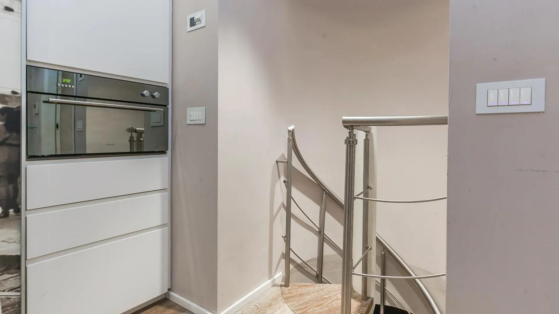 Appartement Orange Milano M3 Duomo 12 Min 0*, Milan