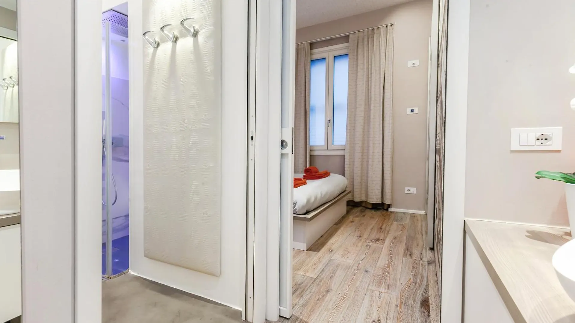 Orange Milano M3 Duomo 12 Min Apartment Italy
