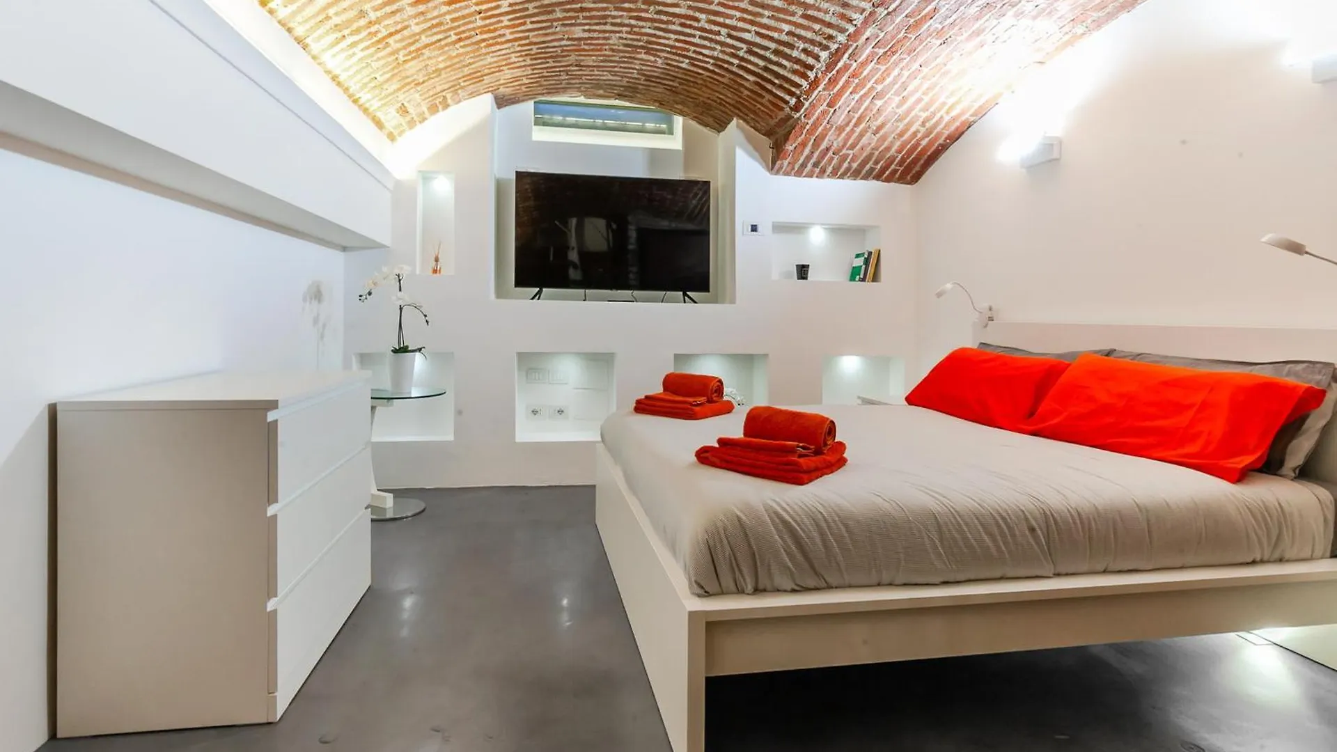 Orange Milano M3 Duomo 12 Min Apartment