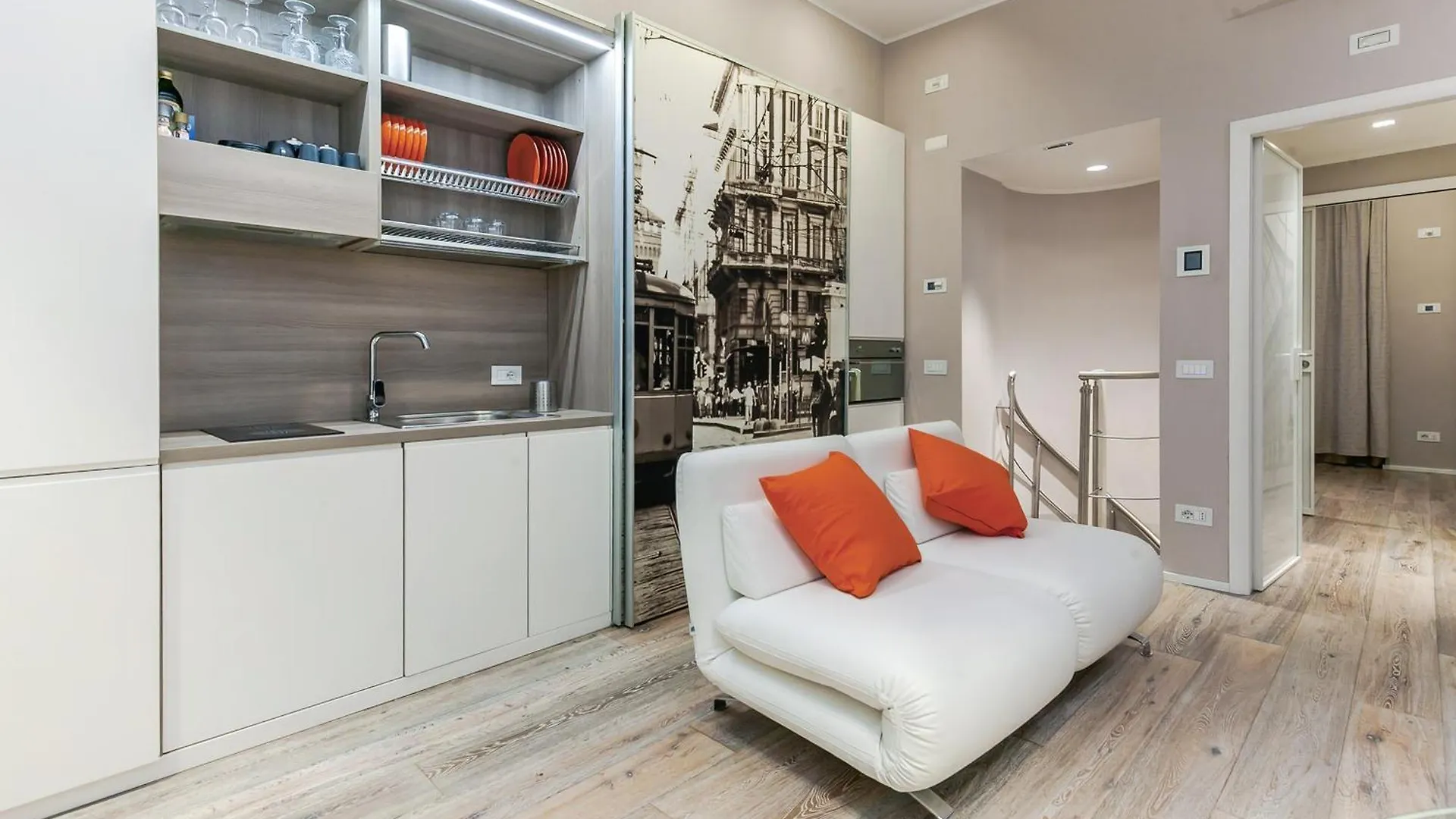 Orange Milano M3 Duomo 12 Min Apartment 0*, Milan