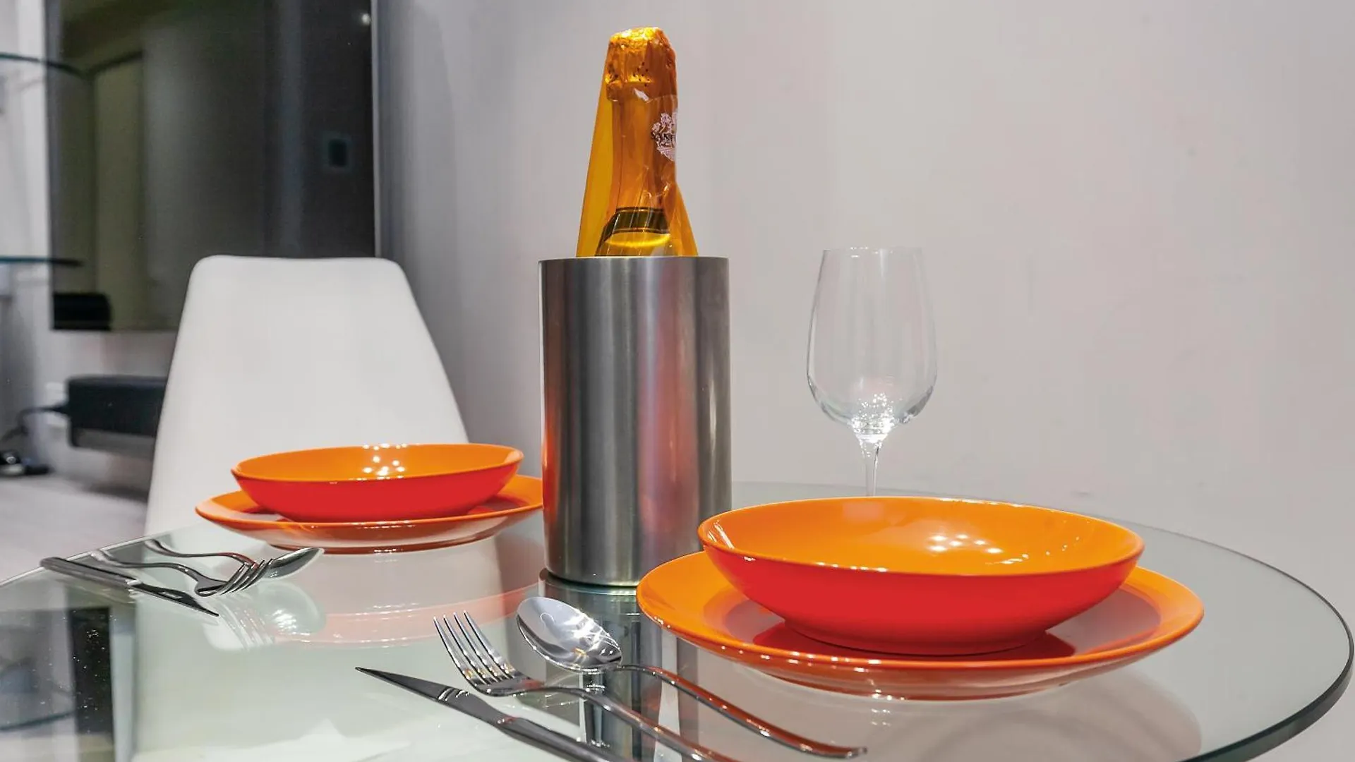 Orange Milano M3 Duomo 12 Min Apartment
