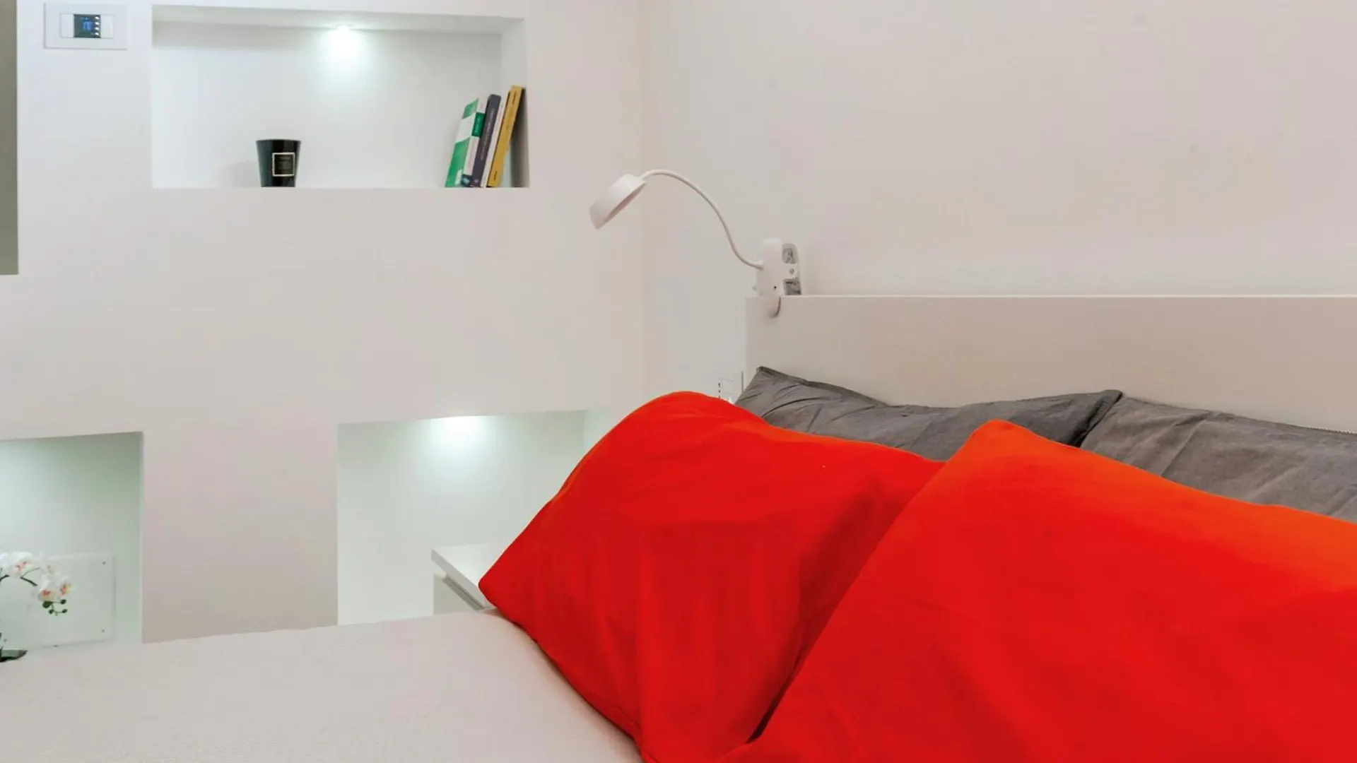 Orange Milano M3 Duomo 12 Min Apartment  Milan